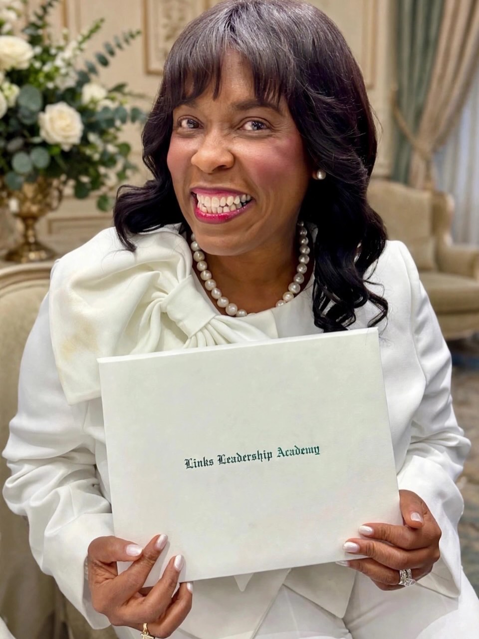 Congratulations to our Chapter President, Bettye Purvis Monroe, on graduating from the prestigious Links Leadership Academy, Cohort VII, during the 45th National Assembly in Detroit!
We celebrate this outstanding achievement and look forward to the lasting impact her leadership will continue to make in our chapter and throughout the communities we serve.
#crownjewelslinks #salinksinc #linksinc #LinksLeadershipAcademy #CohortVII